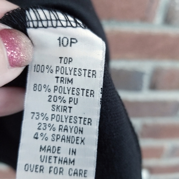 AA Studio Dress 10P Petite‎ Fit & Flare Magenta & Black Lace Gothic Cosplay - Picture 9 of 9